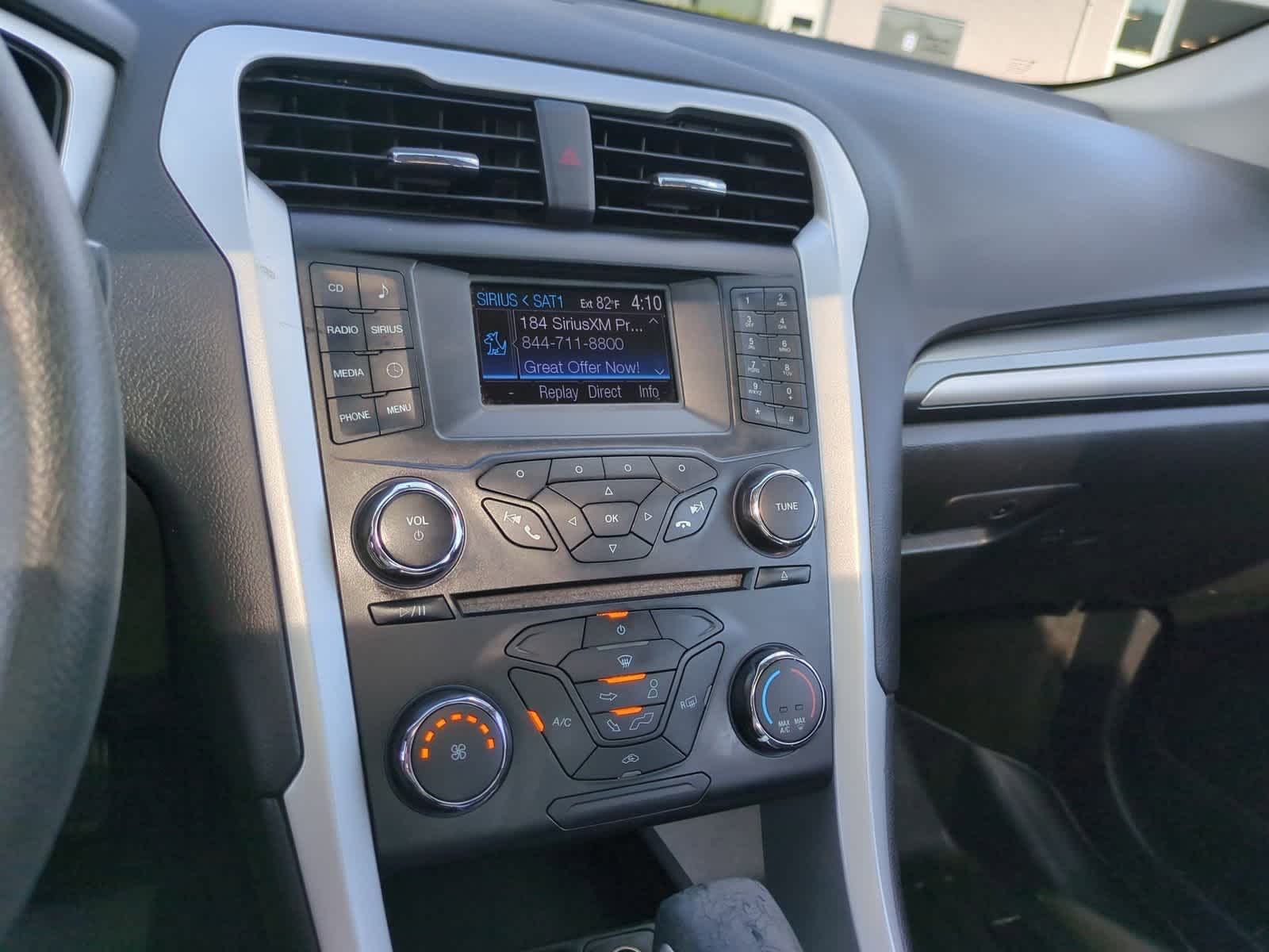 Thumbnail: 2014 Ford Fusion - 29