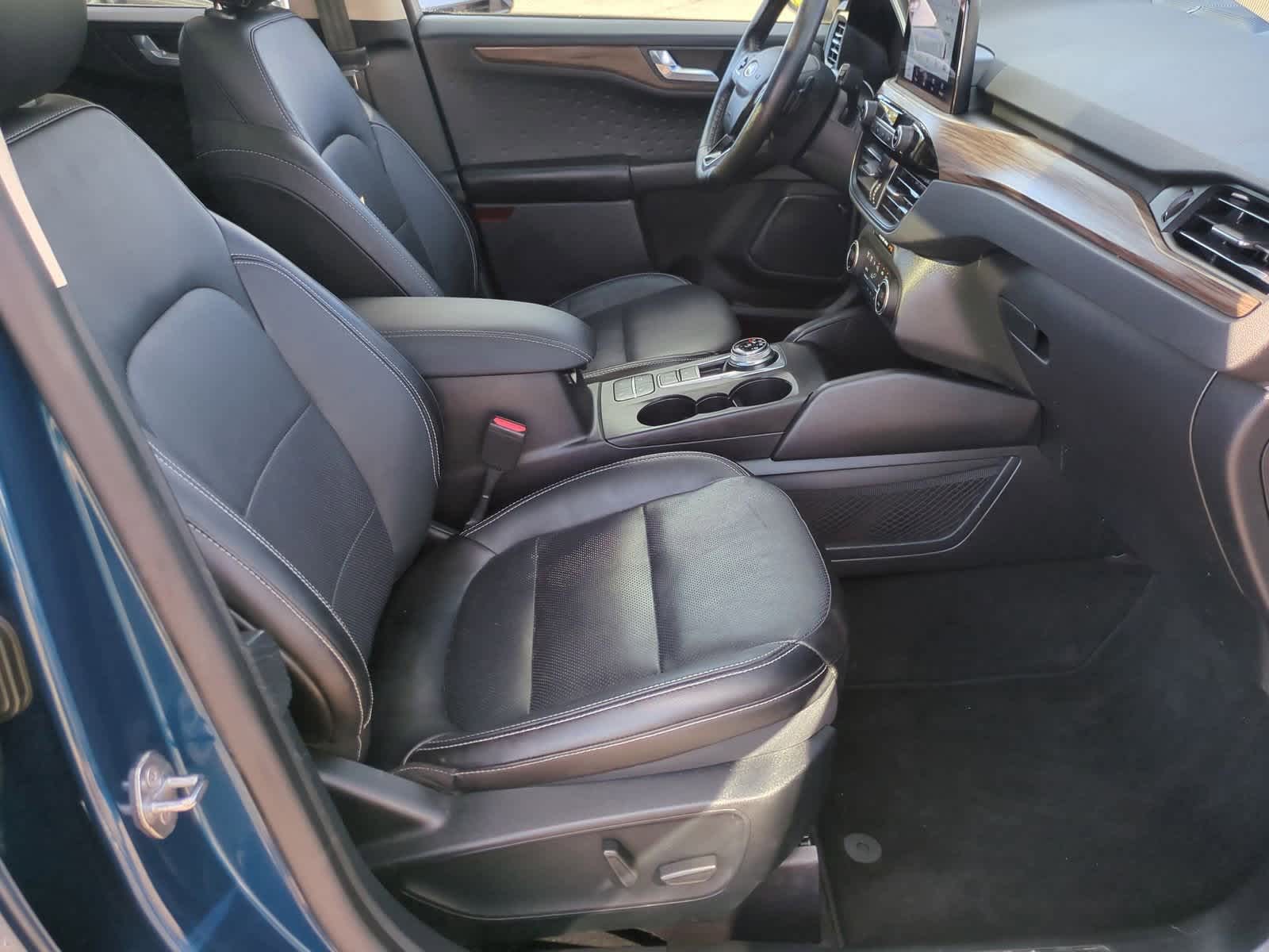 Thumbnail: 2020 Ford Escape - 23