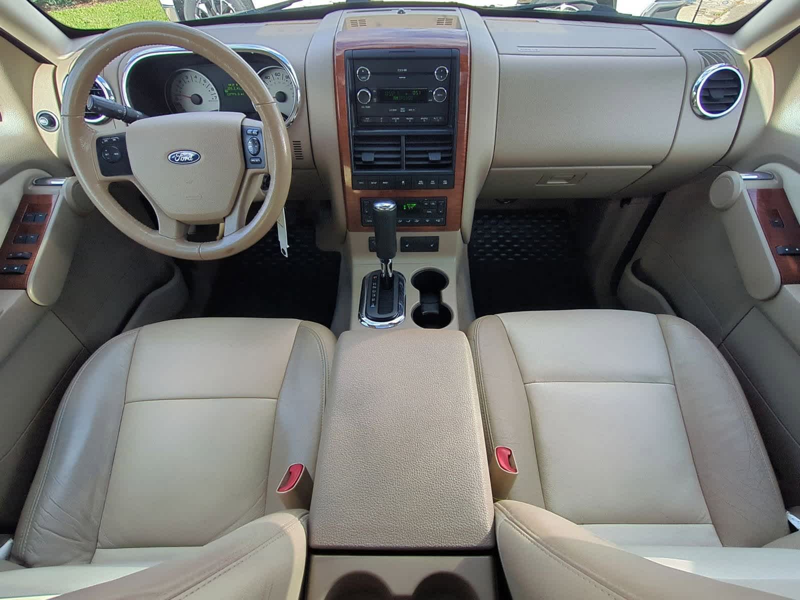 Thumbnail: 2008 Ford Explorer - 14