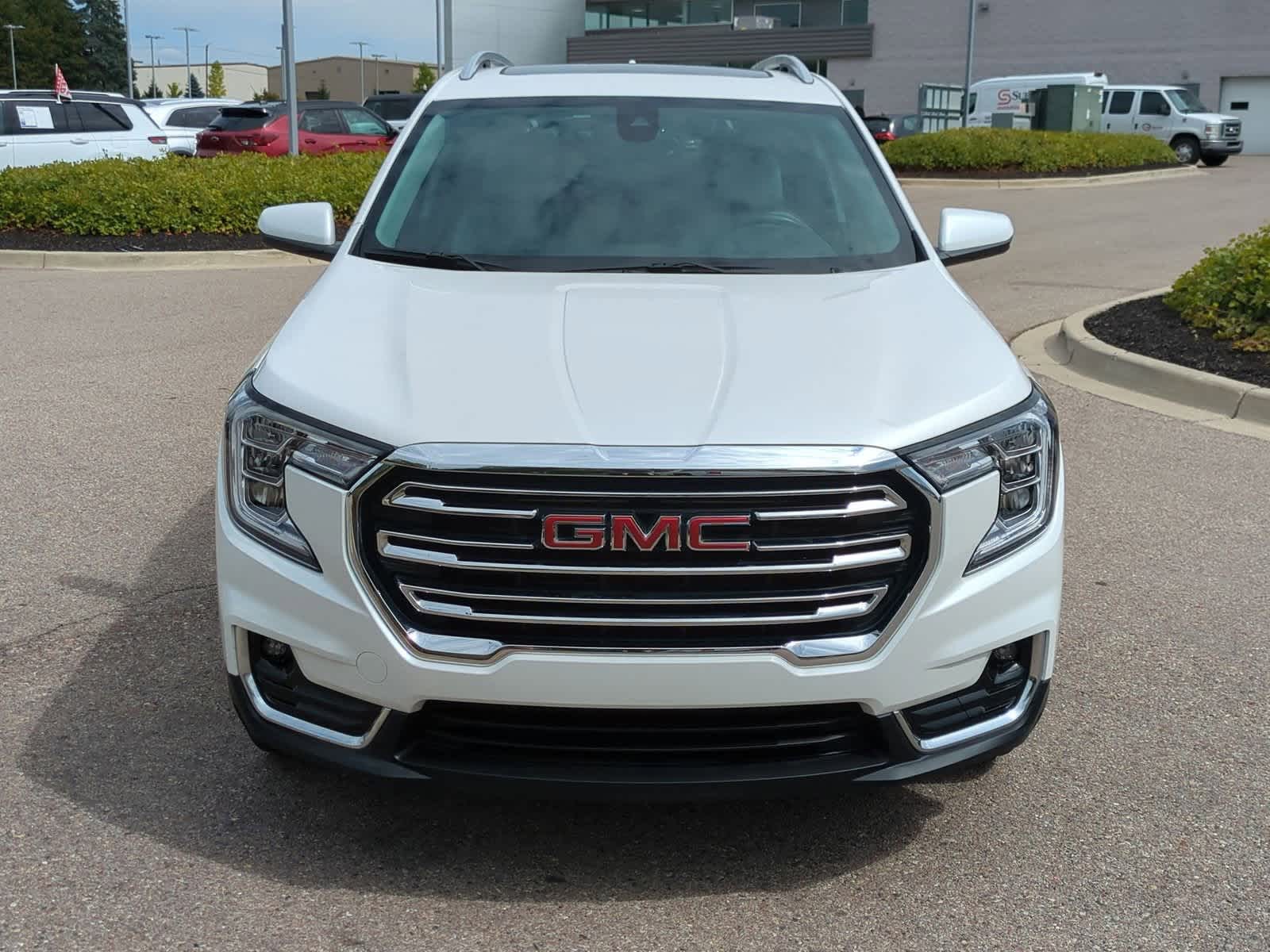 Thumbnail: 2022 GMC Terrain - 3