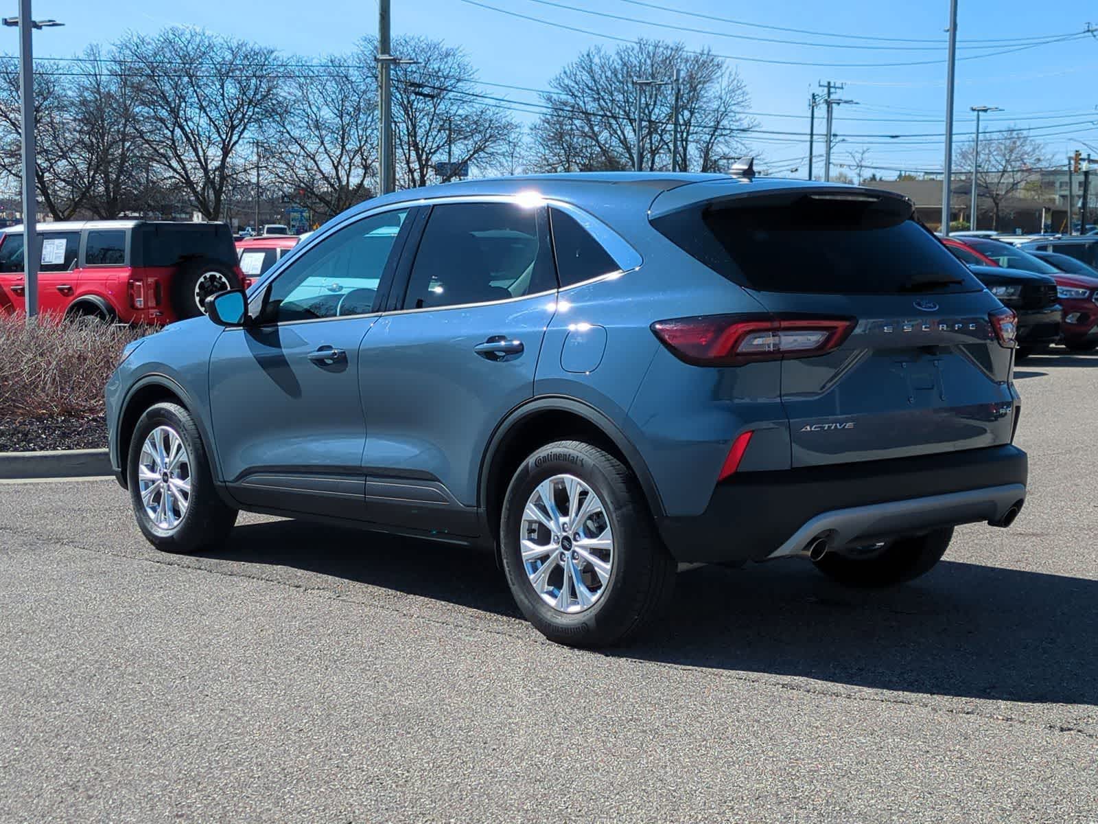 Thumbnail: 2023 Ford Escape - 6