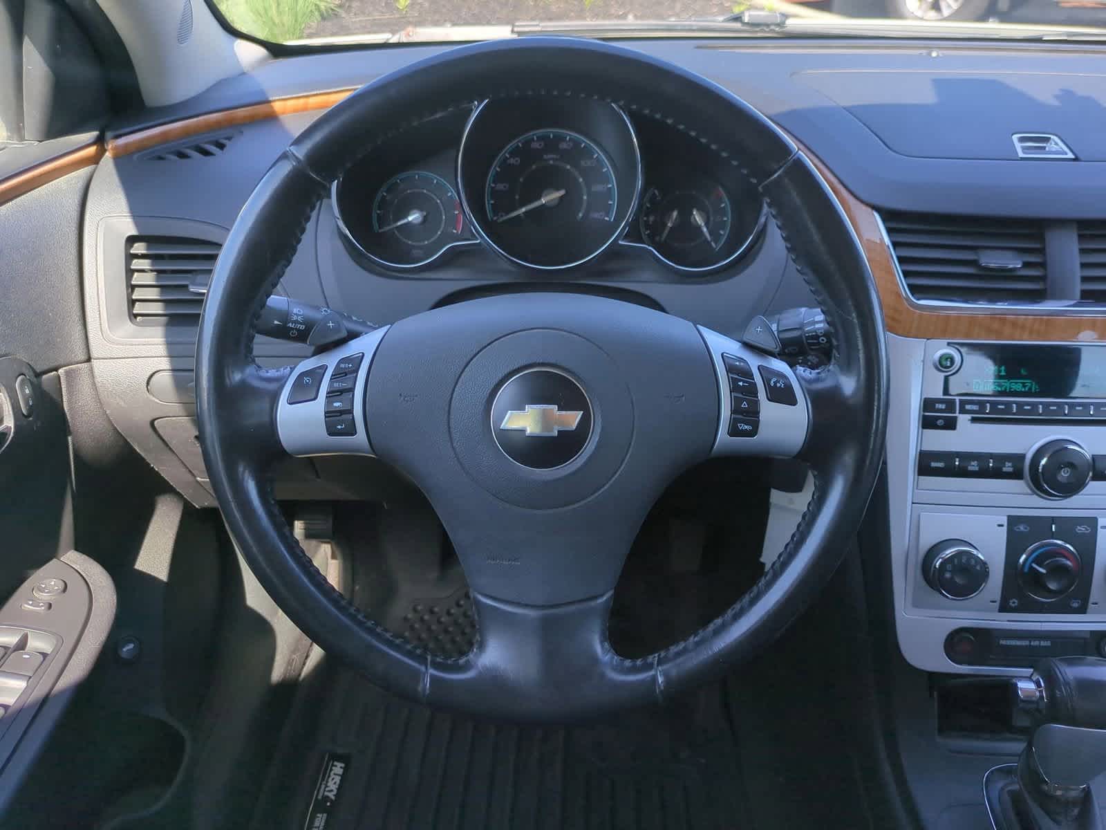Thumbnail: 2010 Chevrolet Malibu - 20