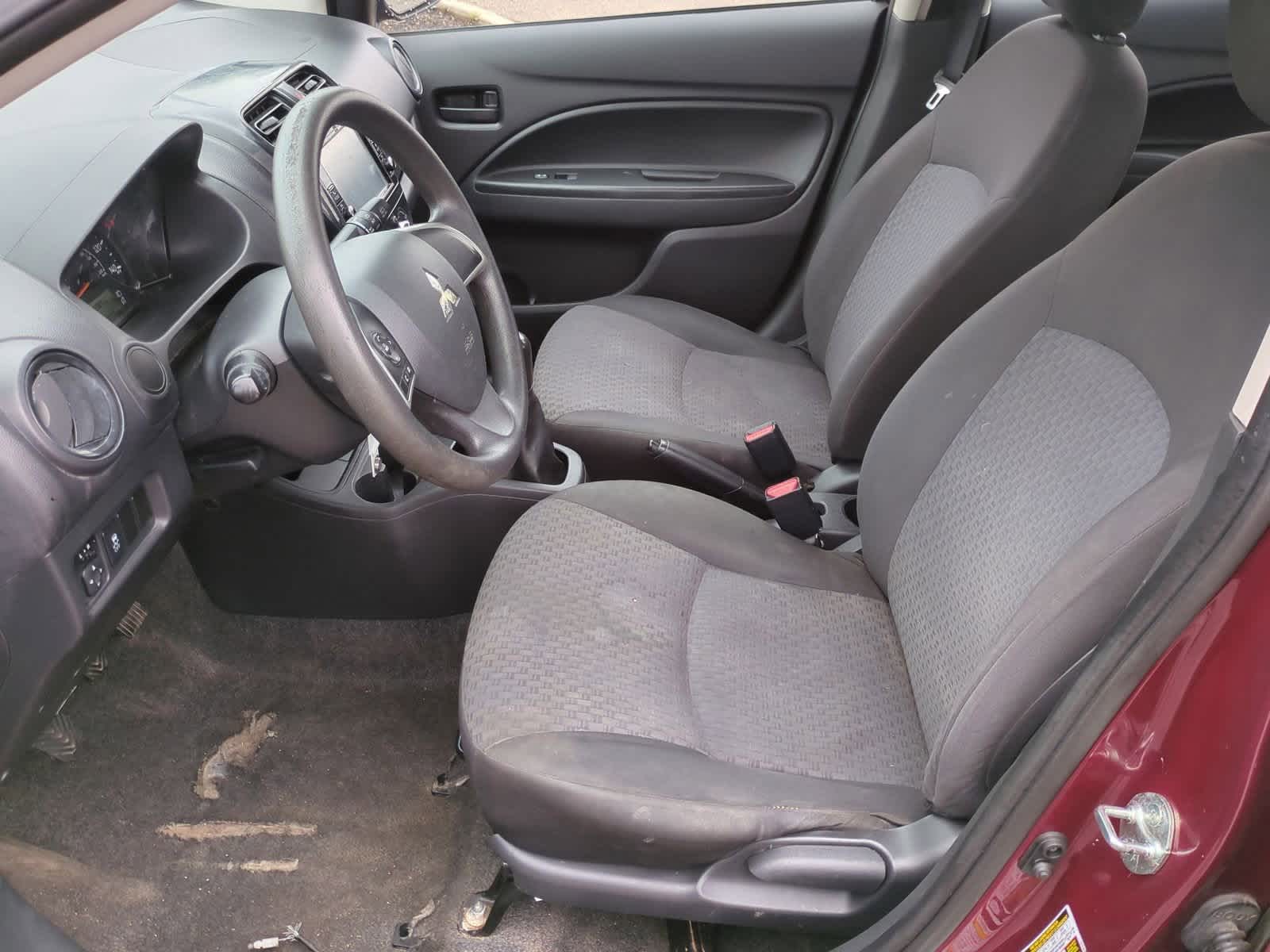 2018 Mitsubishi Mirage ES 16