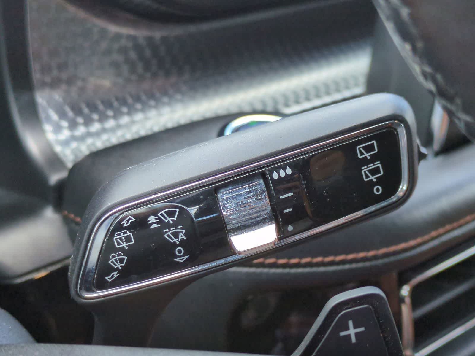 Thumbnail: 2021 Lincoln Aviator - 27