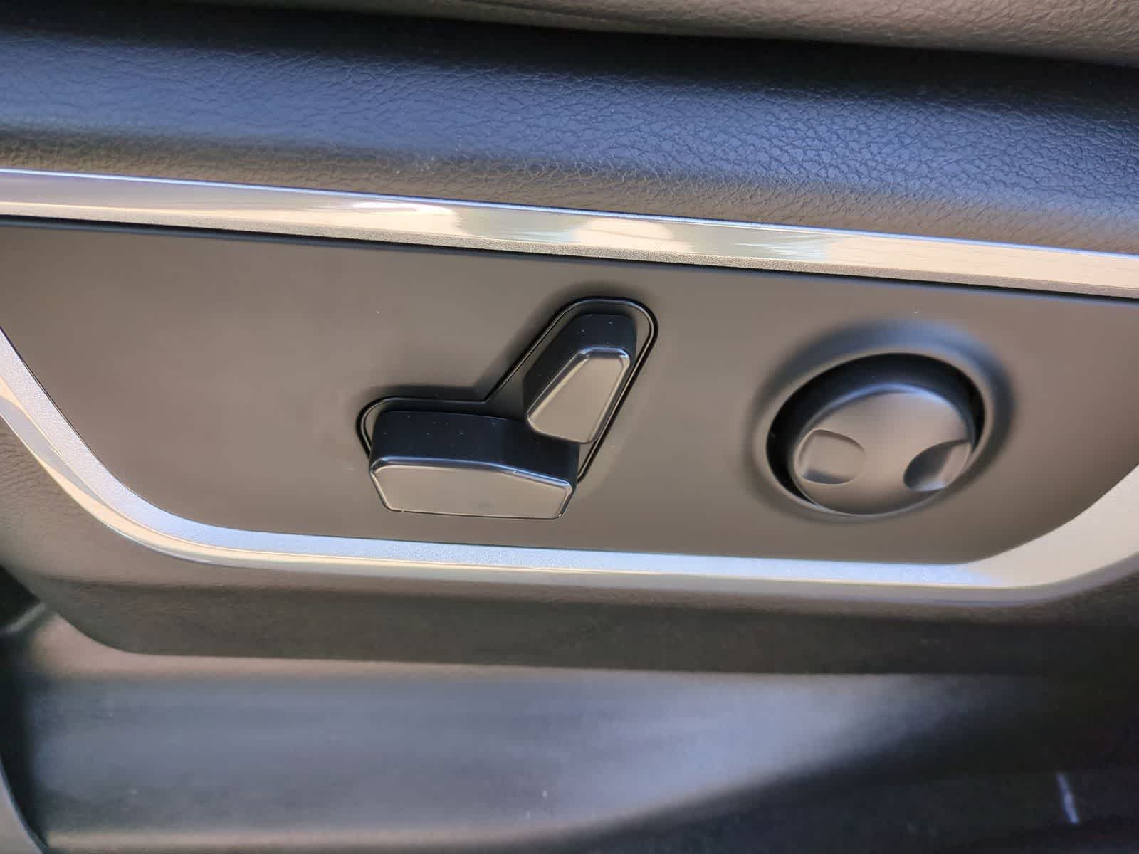 Thumbnail: 2022 RAM 1500 - 17