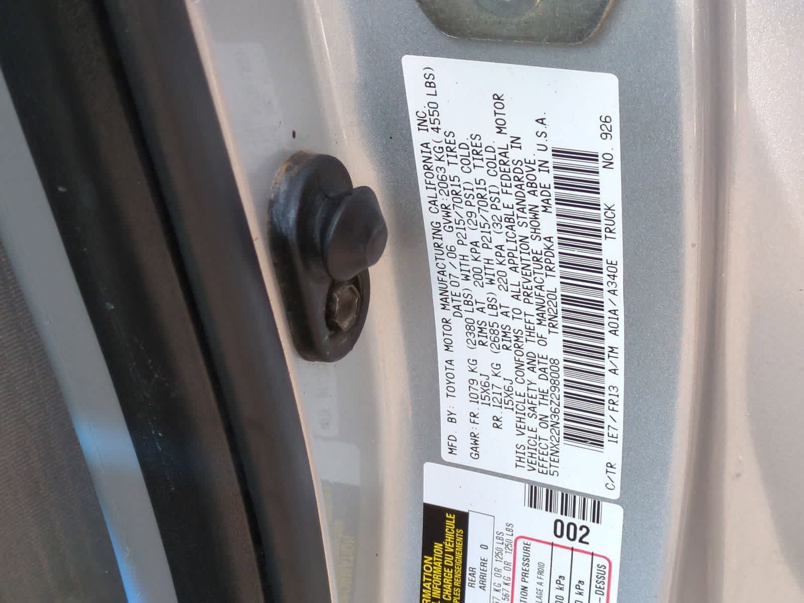 Thumbnail: 2006 Toyota Tacoma - 32
