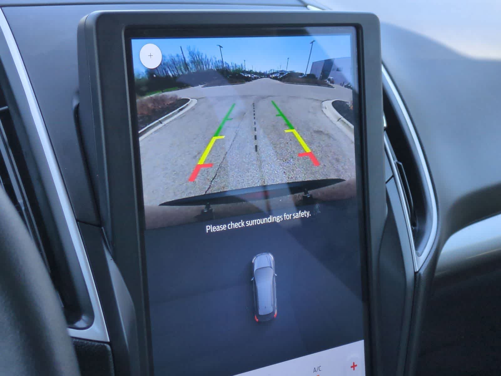 Thumbnail: 2023 Ford Edge - 29