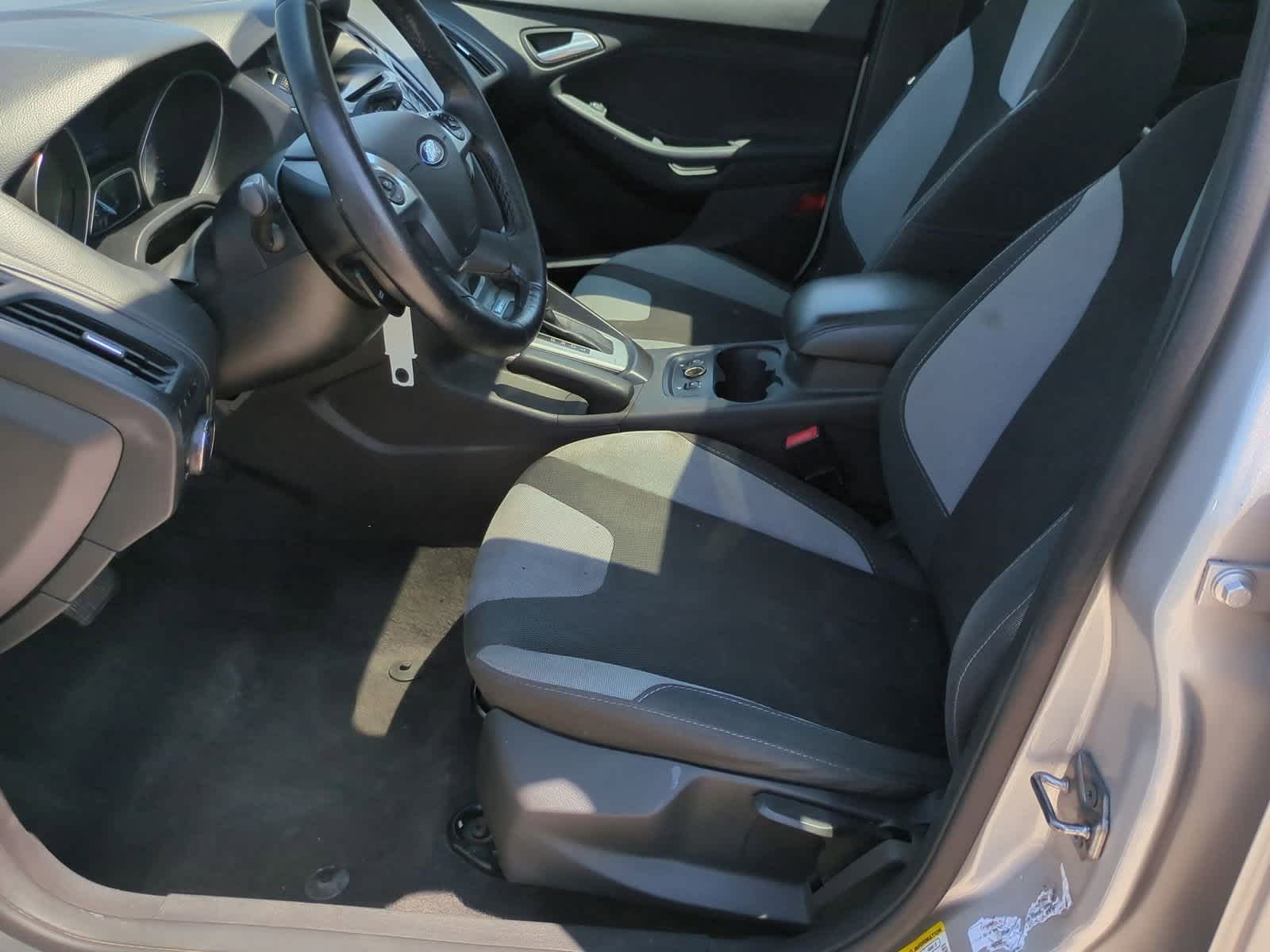 Thumbnail: 2014 Ford Focus - 16