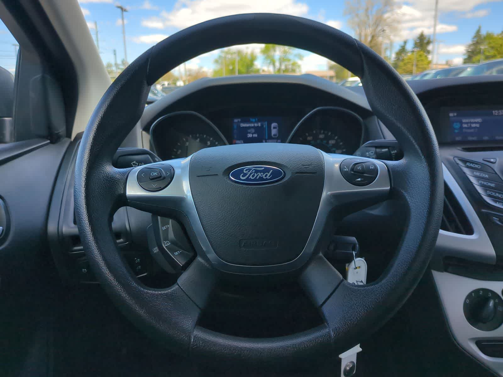 Thumbnail: 2014 Ford Focus - 22
