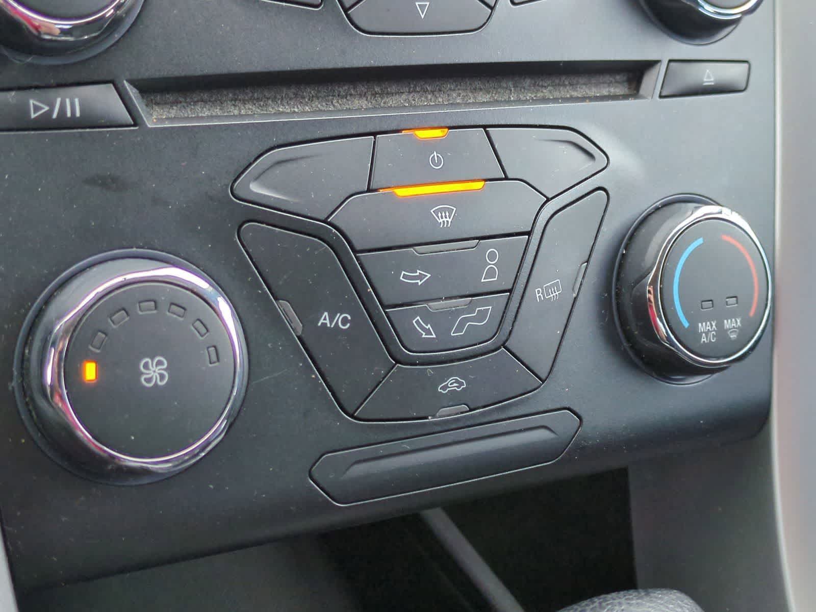 Thumbnail: 2013 Ford Fusion - 29