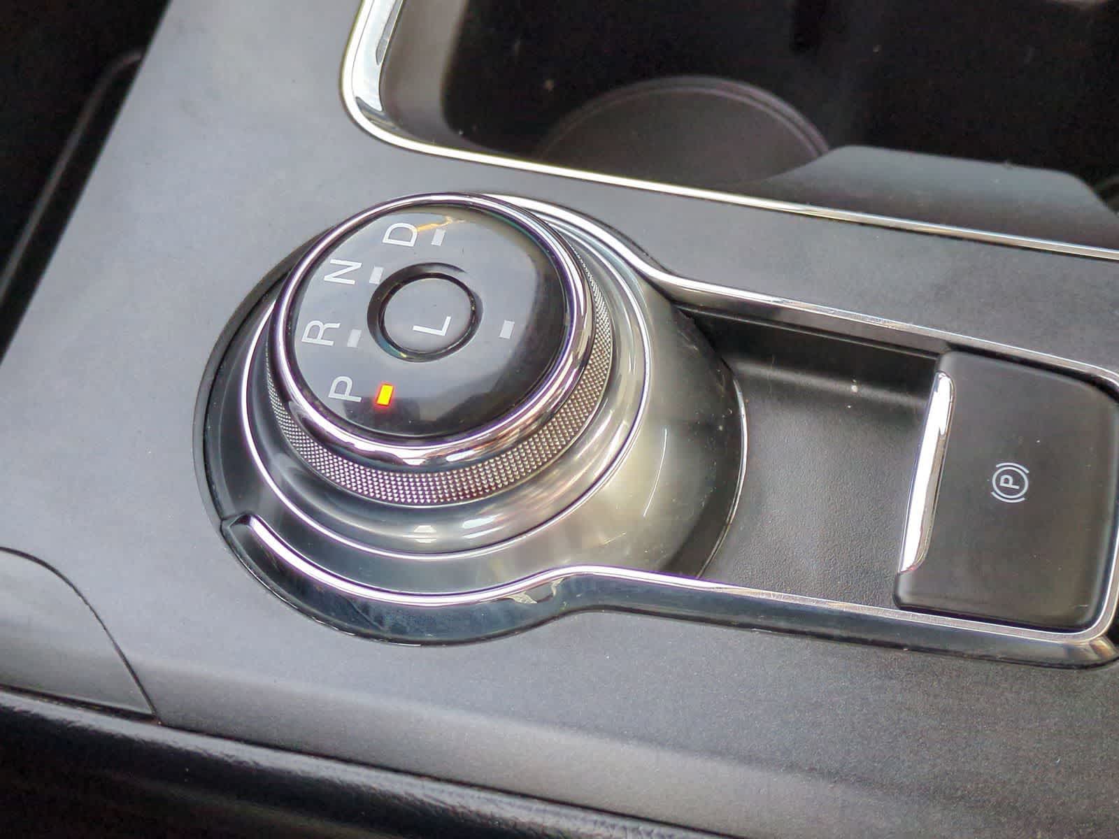 Thumbnail: 2020 Ford Fusion - 33