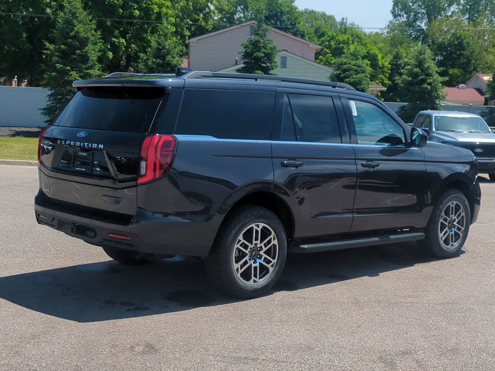 Thumbnail: 2026 Ford Expedition - 8