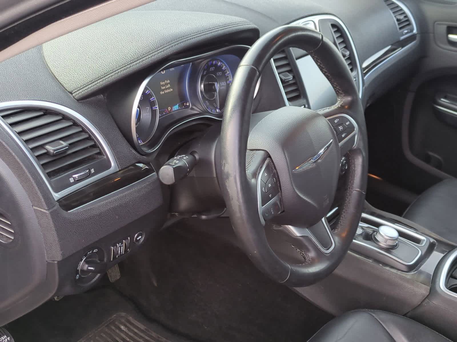 Thumbnail: 2015 Chrysler 300 - 10