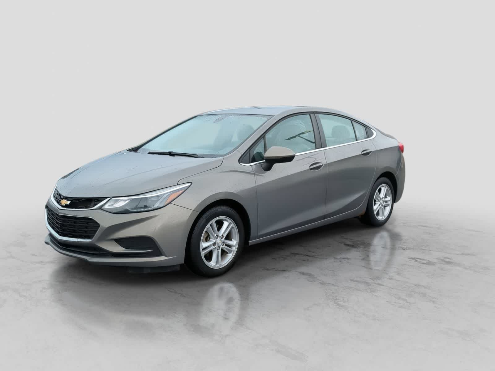 Thumbnail: 2018 Chevrolet Cruze - 4