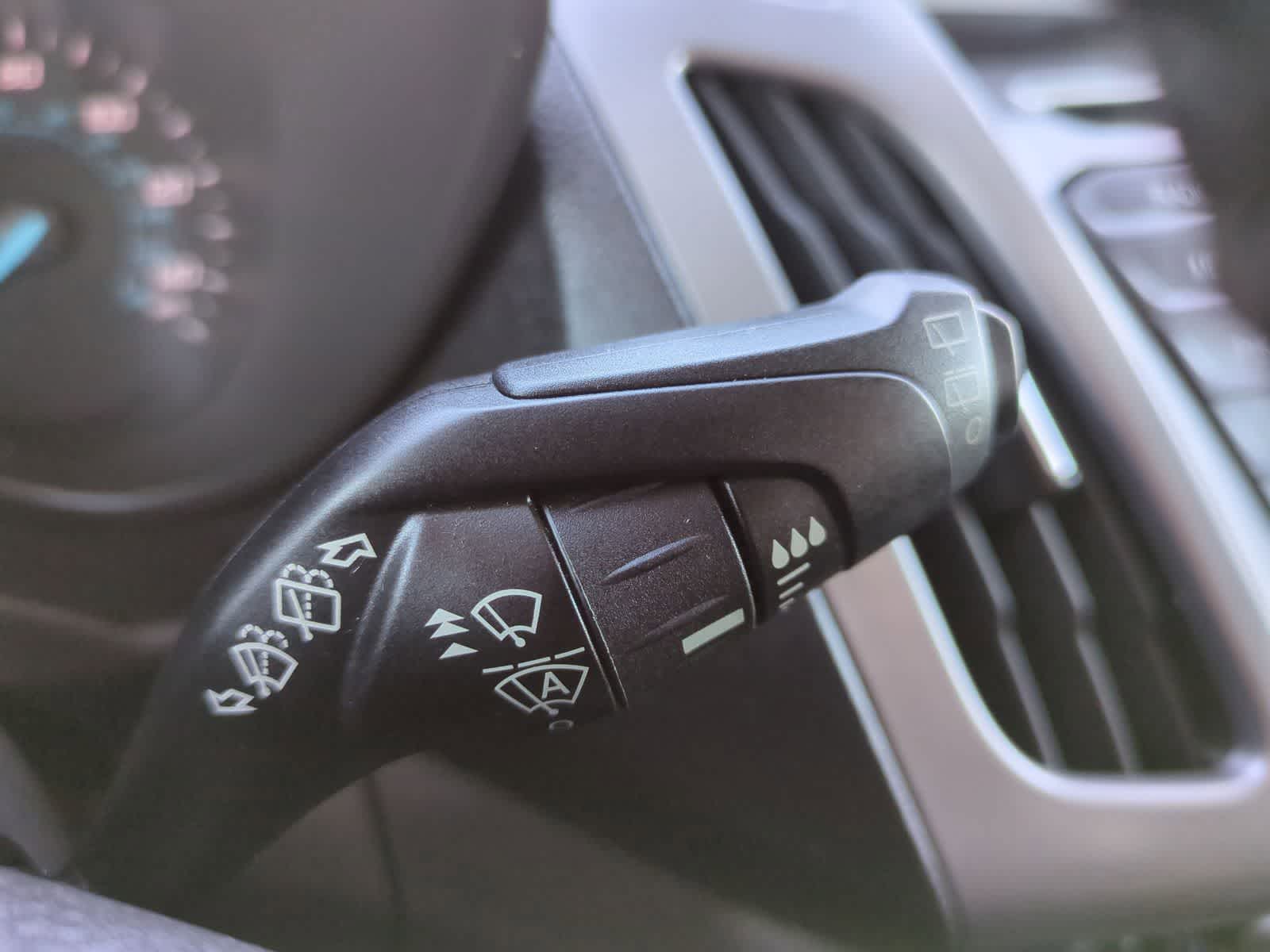 Thumbnail: 2018 Ford Transit Series - 25