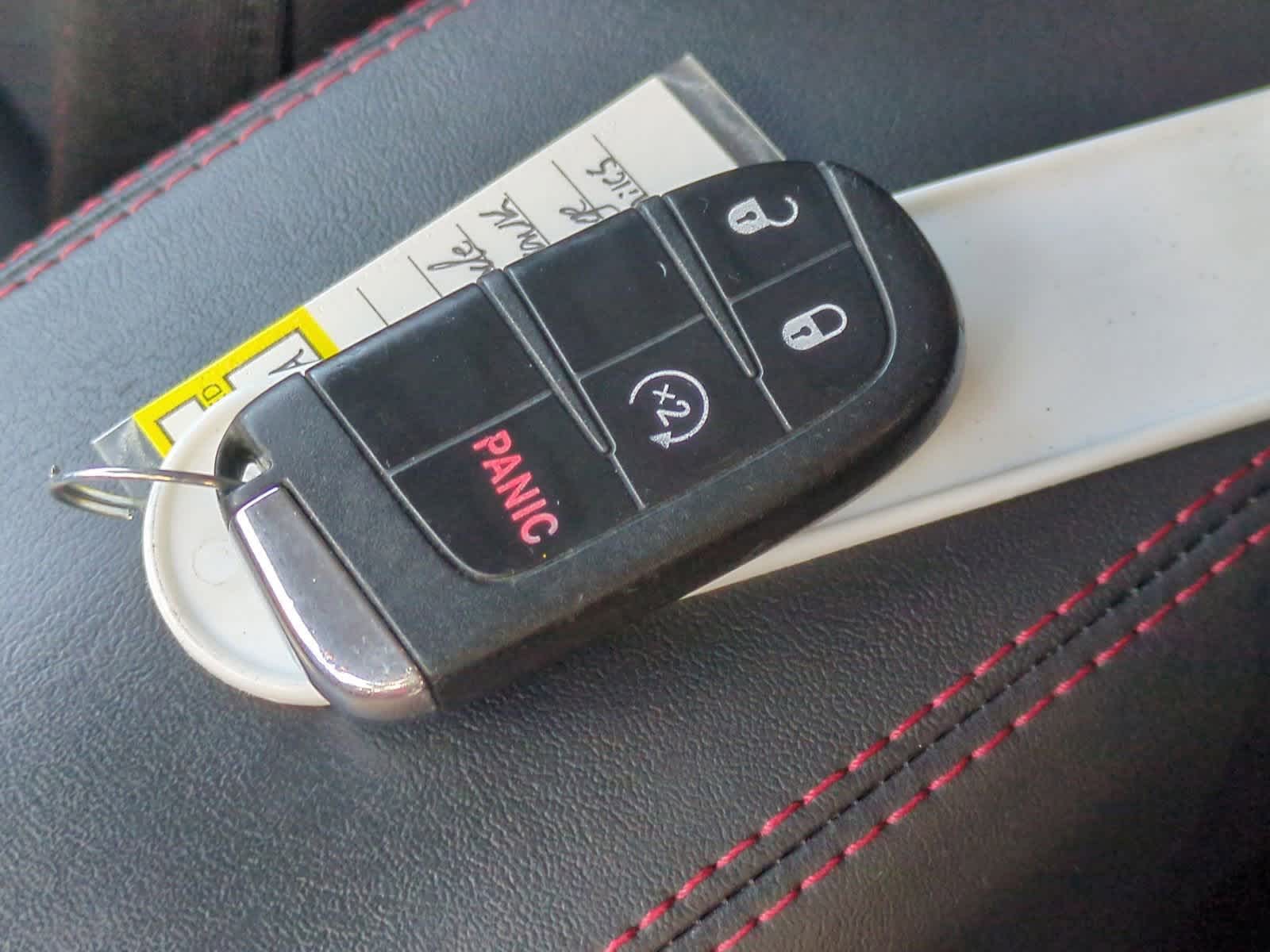 Thumbnail: 2017 Jeep Renegade - 34