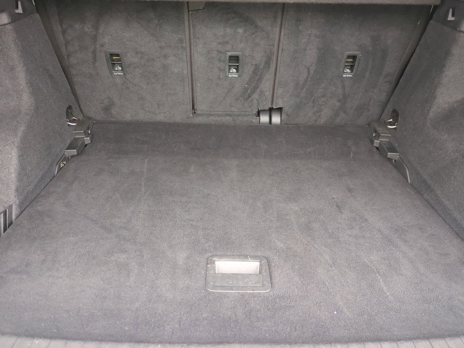 Thumbnail: 2020 Audi Q3 - 36