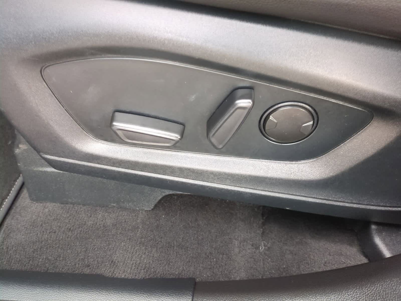 Thumbnail: 2023 Ford Explorer - 17