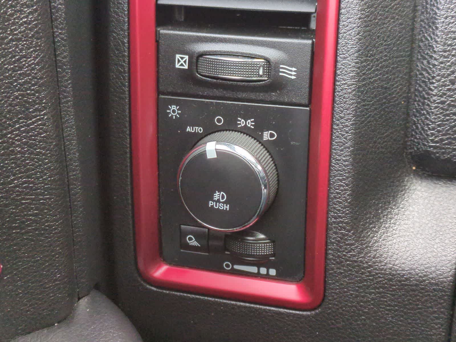 Thumbnail: 2016 RAM 1500 - 28