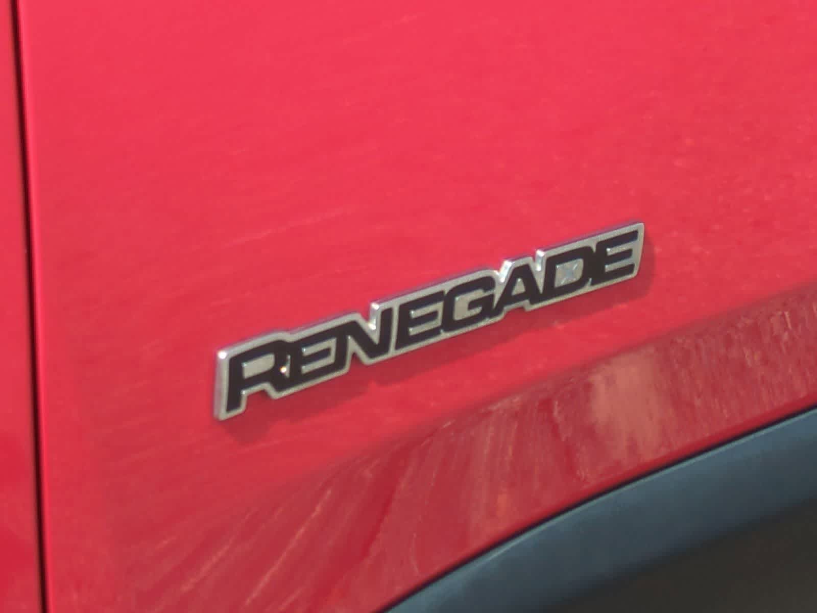 Thumbnail: 2015 Jeep Renegade - 13
