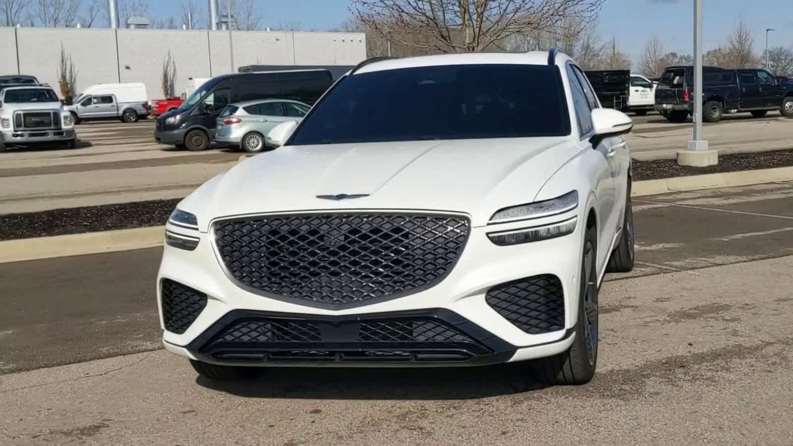 Thumbnail: 2022 Genesis GV70 - 3
