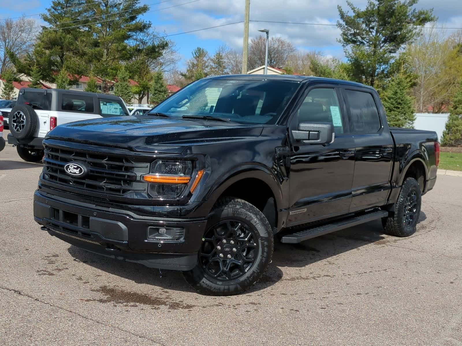 2025 Ford F-150 XLT -
                  Waterford, MI