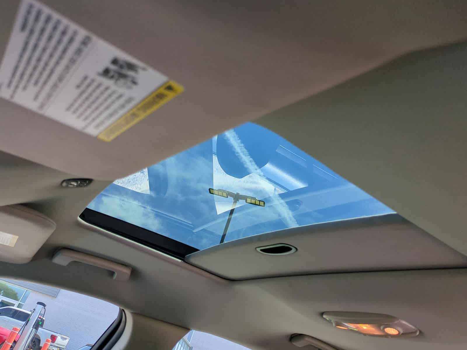 Thumbnail: 2011 Ford Taurus - 19