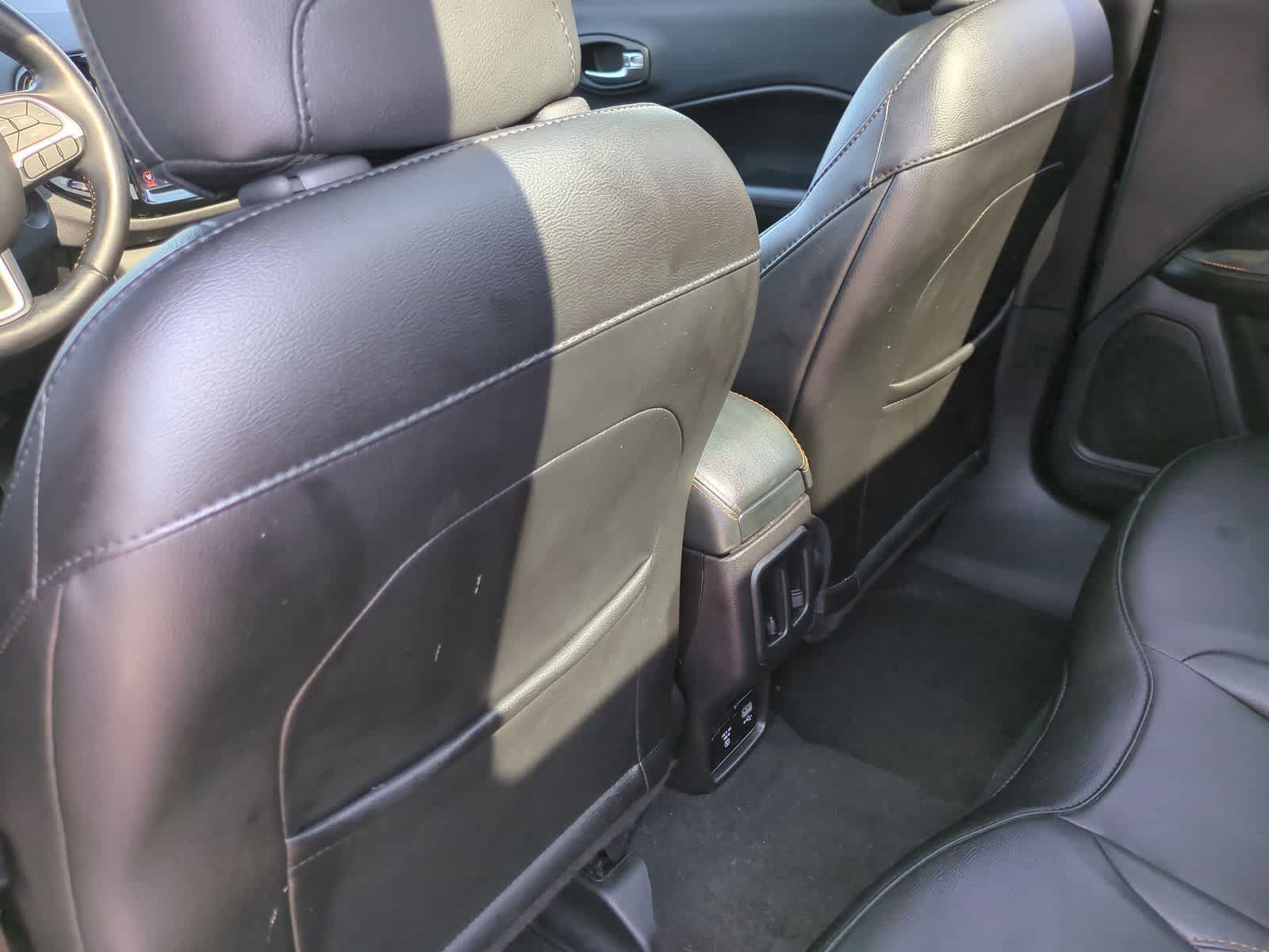 Thumbnail: 2020 Jeep Compass - 17