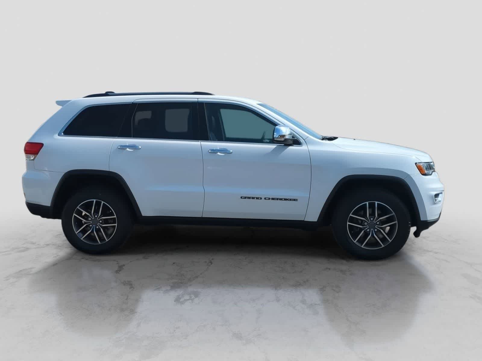 Thumbnail: 2019 Jeep Grand Cherokee - 8