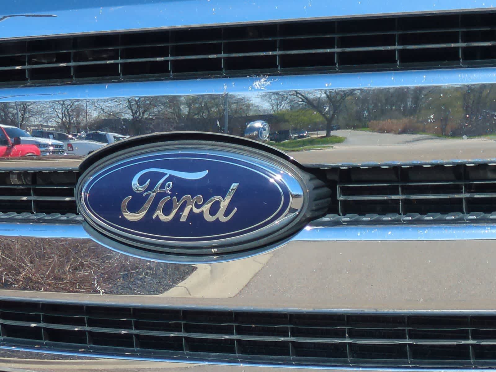 Thumbnail: 2012 Ford Econoline - 12