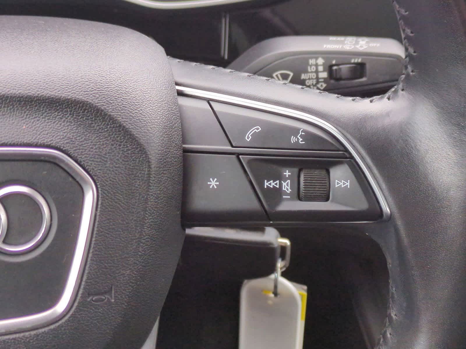 Thumbnail: 2020 Audi Q3 - 26