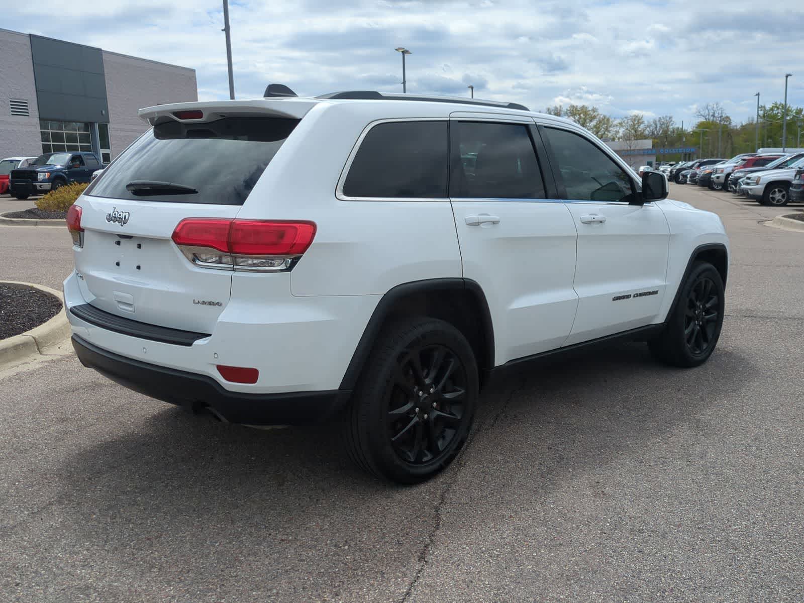 Thumbnail: 2018 Jeep Grand Cherokee - 8