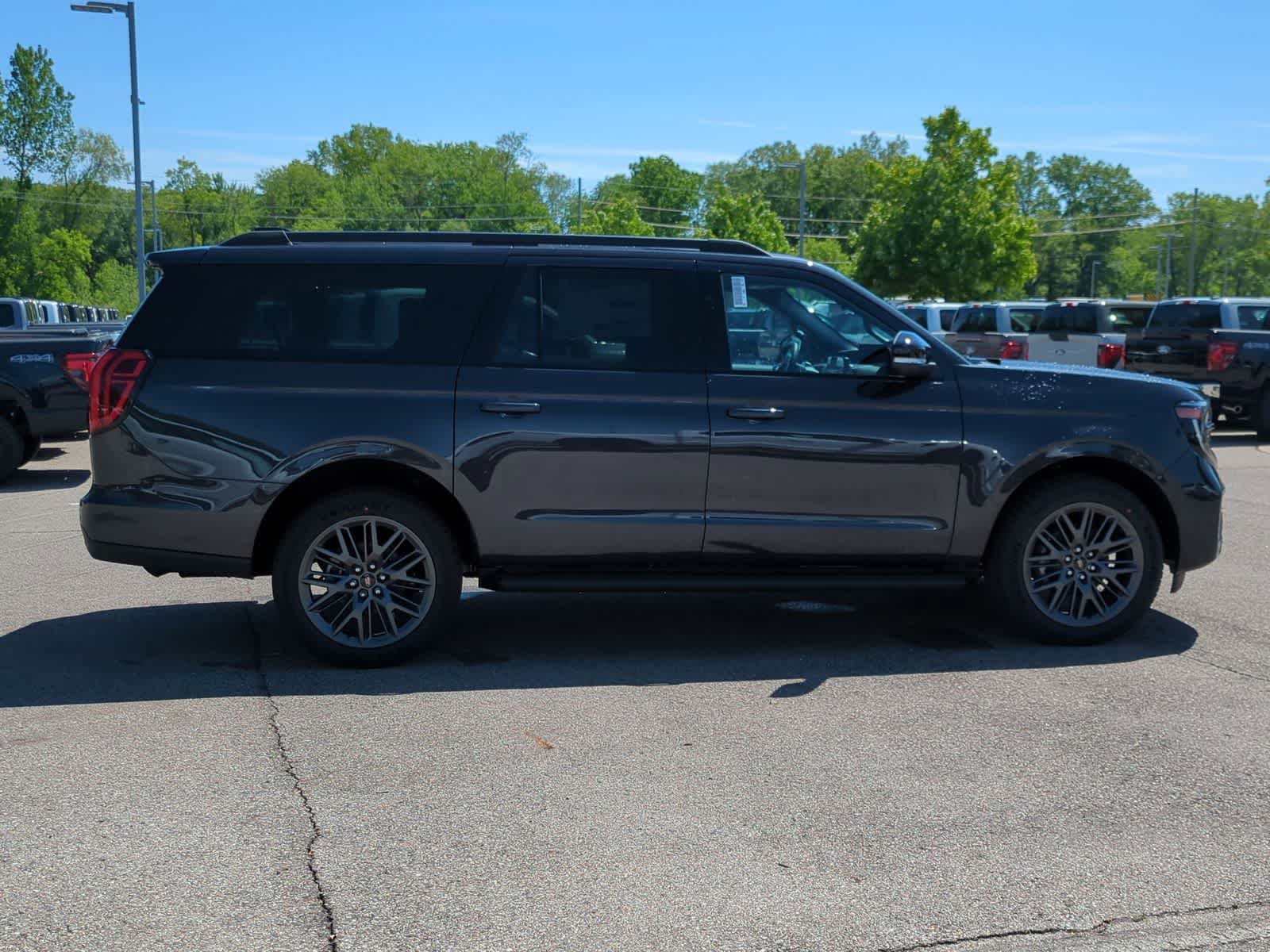Thumbnail: 2026 Ford Expedition MAX - 9