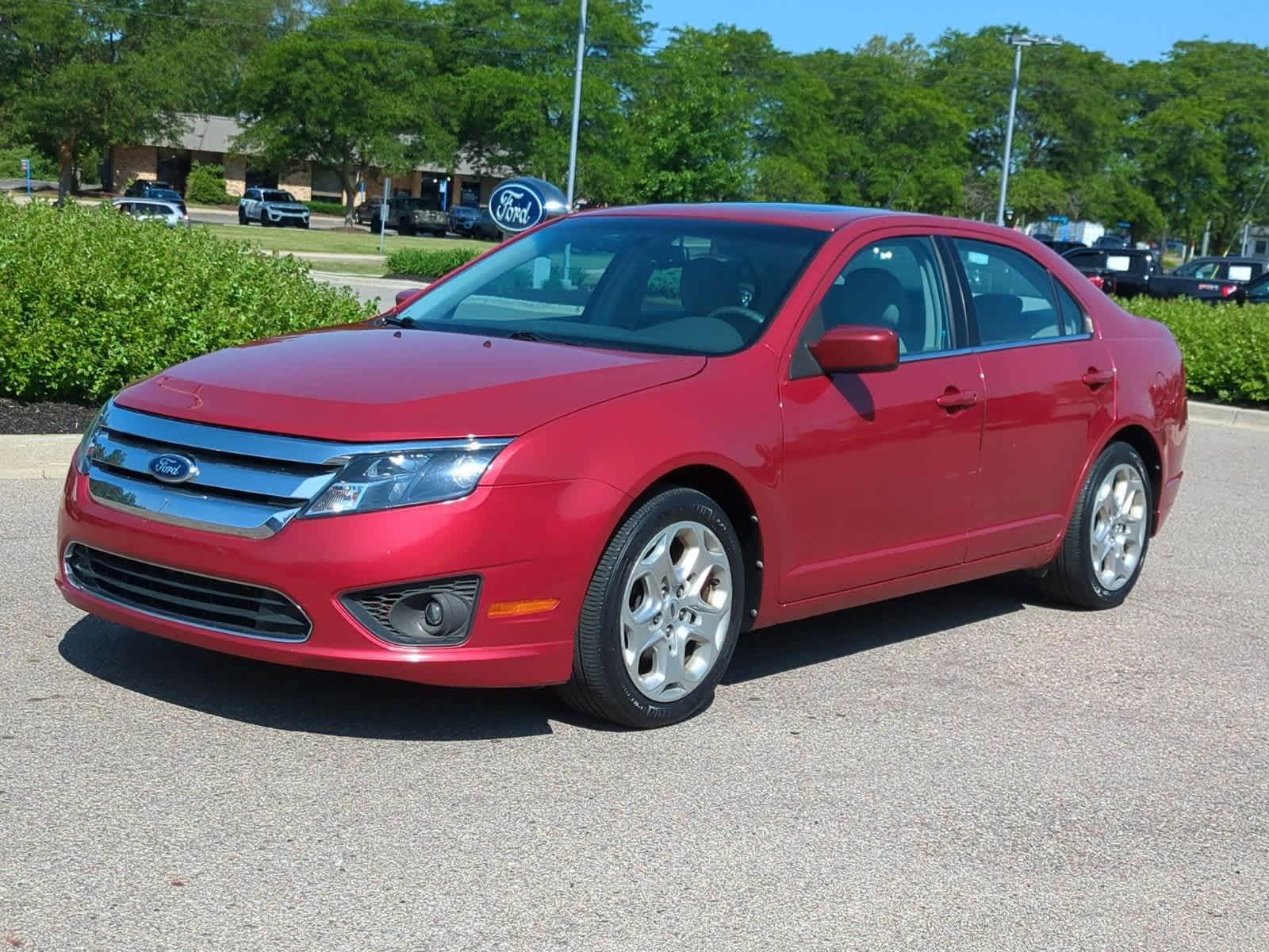 Thumbnail: 2010 Ford Fusion - 4