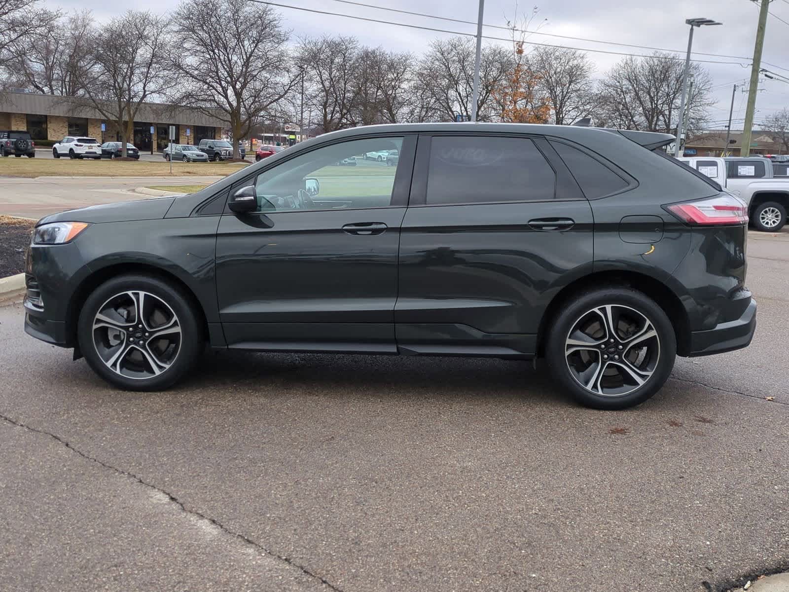 Thumbnail: 2023 Ford Edge - 5