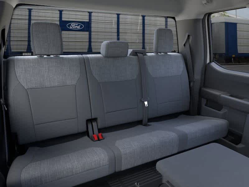 2025 Ford Econoline E-350 11