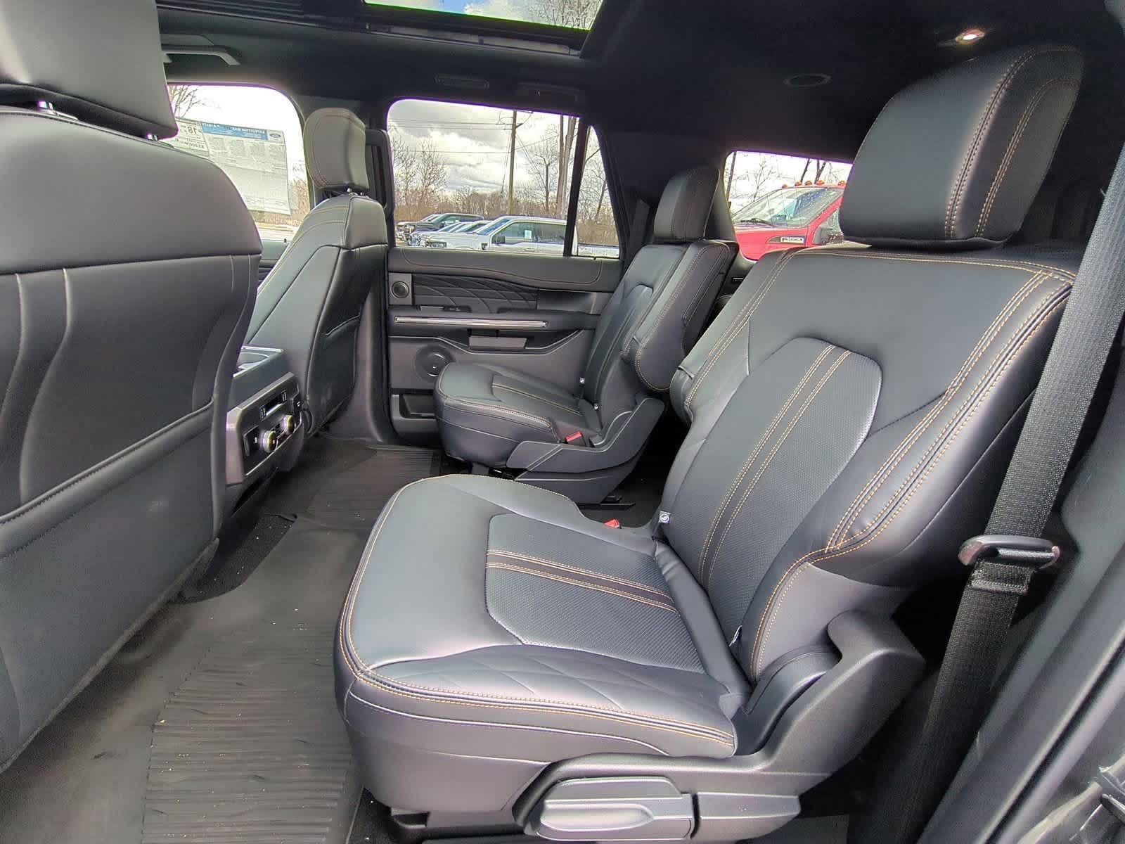 Thumbnail: 2024 Ford Expedition MAX - 20