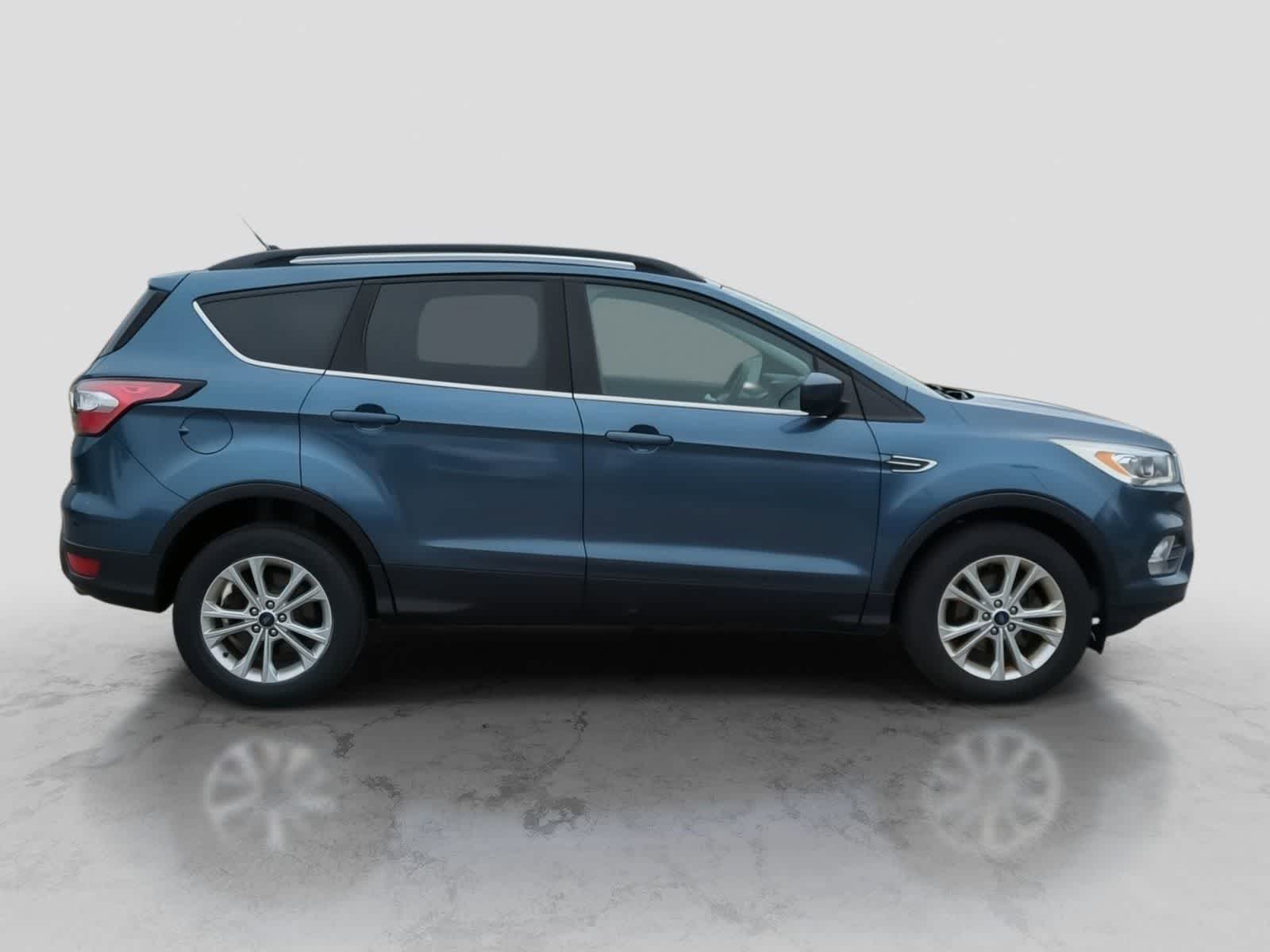 Thumbnail: 2018 Ford Escape - 9