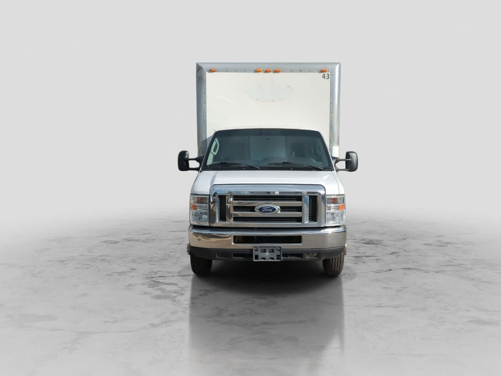 Thumbnail: 2016 Ford Econoline - 3