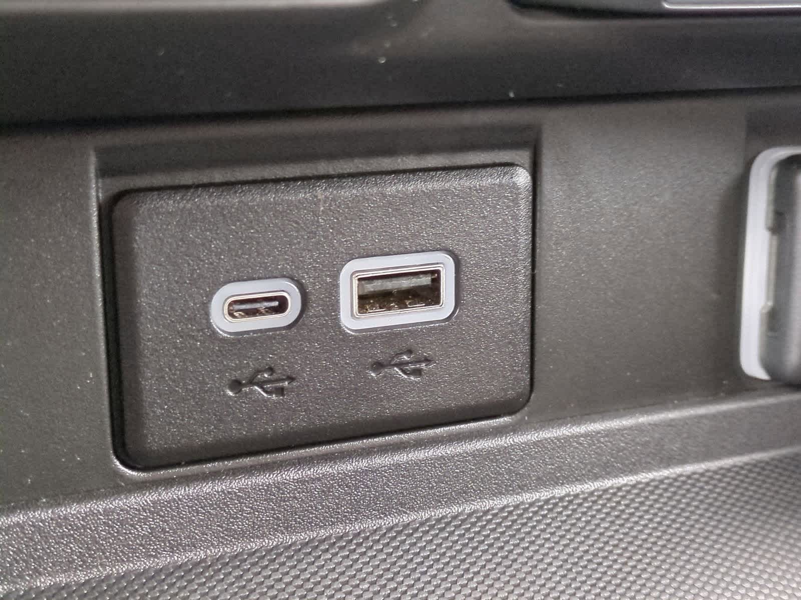 Thumbnail: 2024 Chevrolet Tahoe - 31