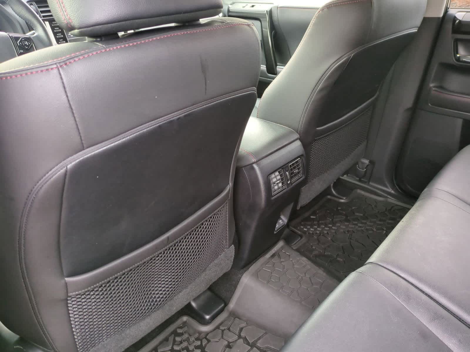 Thumbnail: 2022 Toyota 4Runner - 18