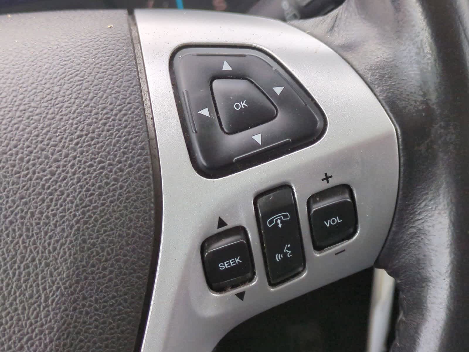 Thumbnail: 2013 Ford Edge - 23