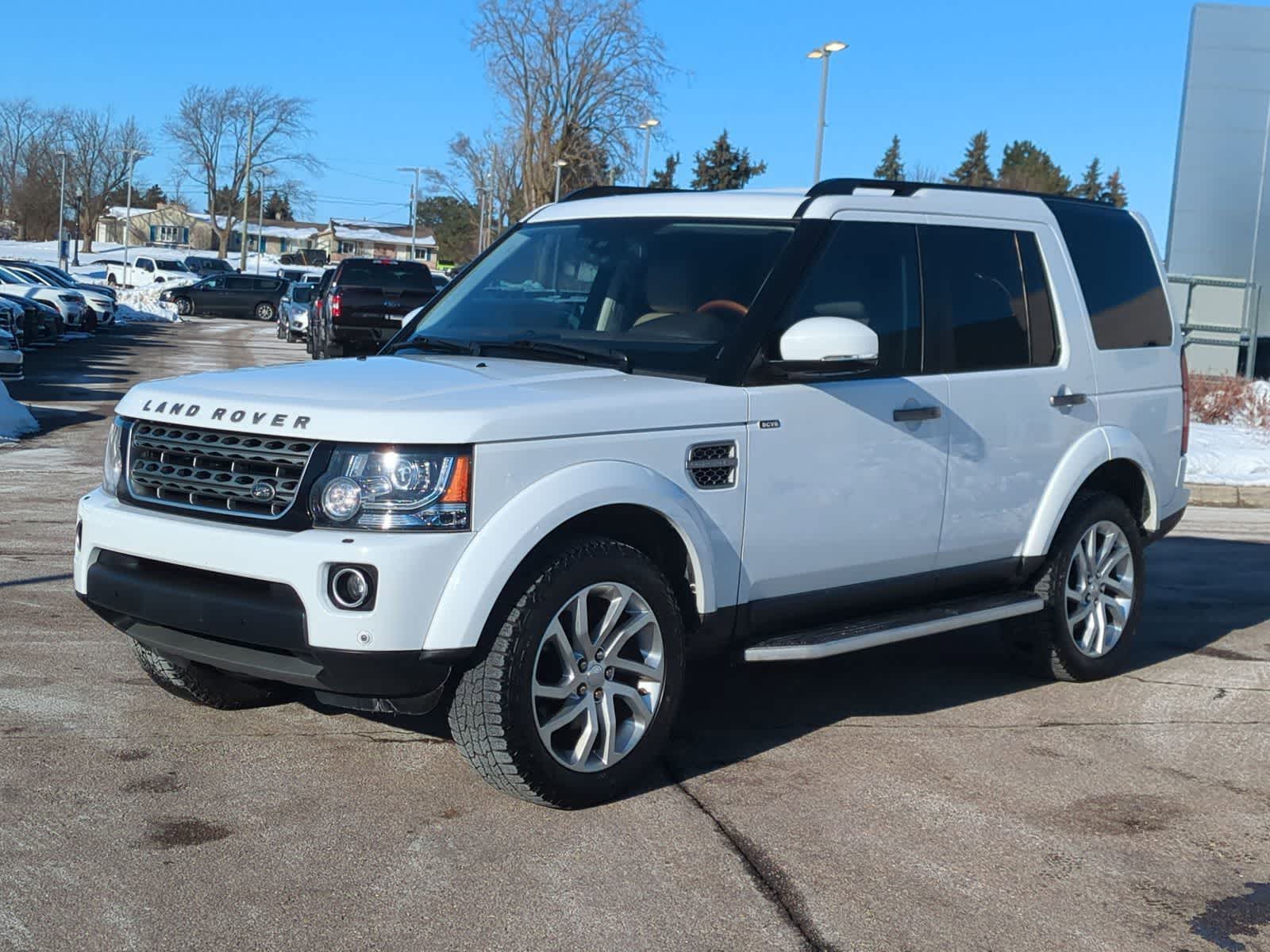 Thumbnail: 2016 Land Rover LR4 - 4