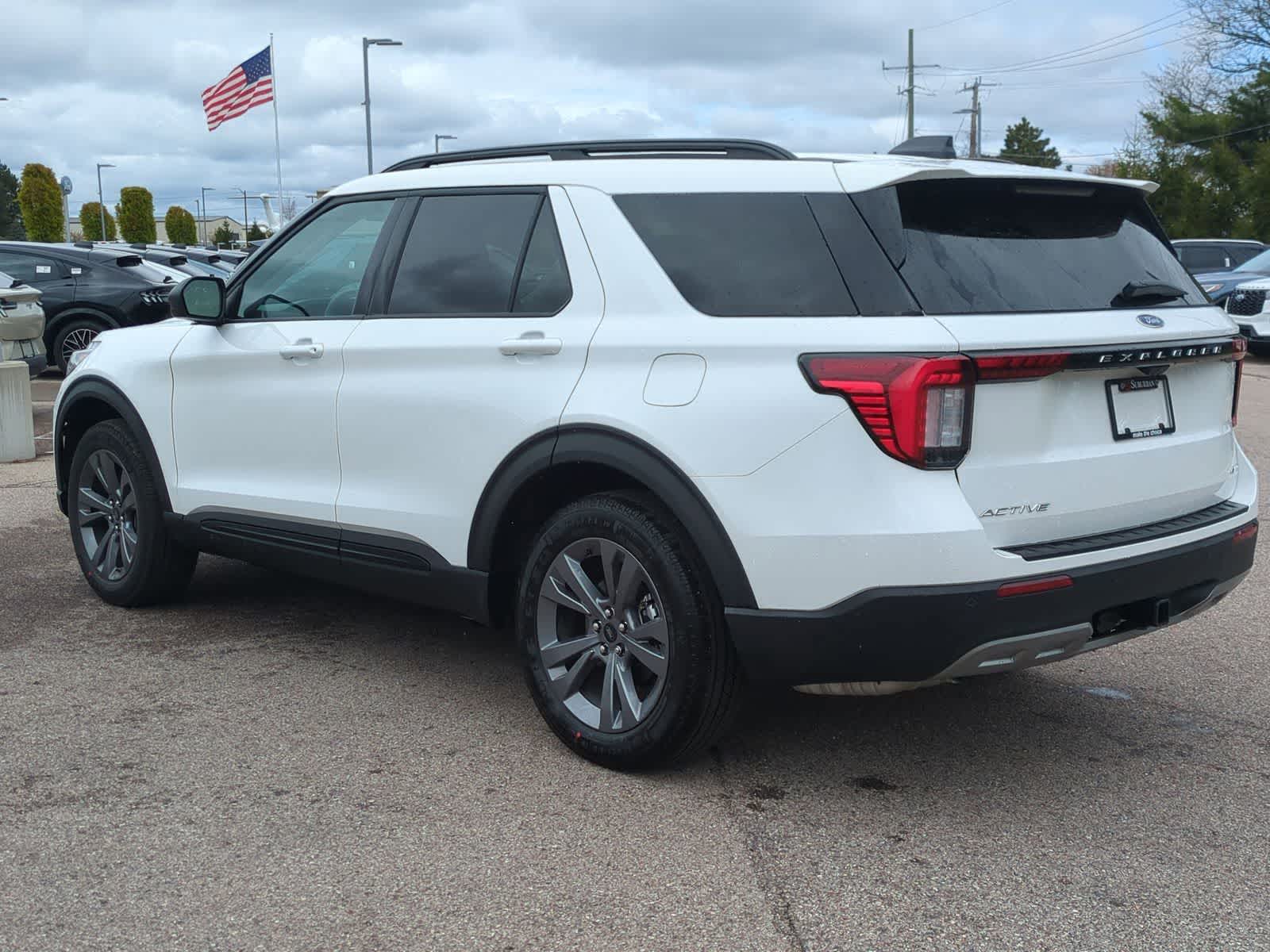 Thumbnail: 2026 Ford Explorer - 6