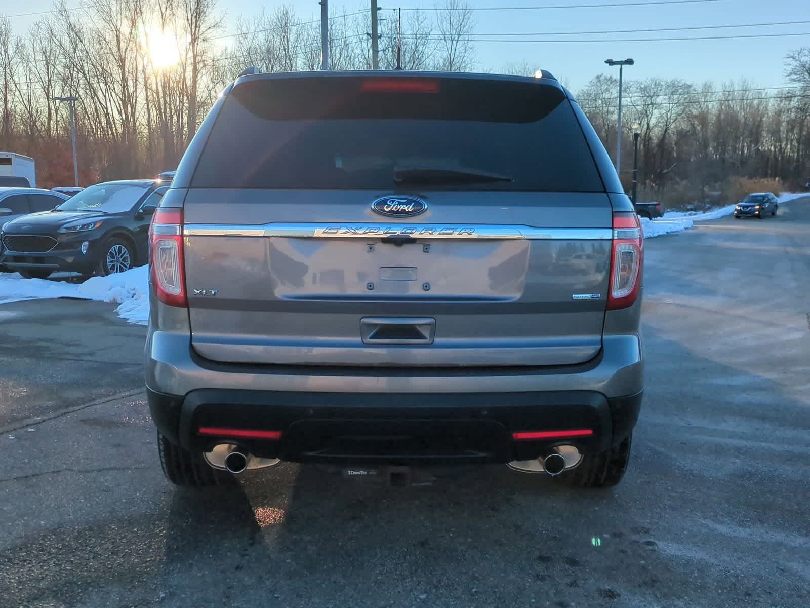 Thumbnail: 2013 Ford Explorer - 7