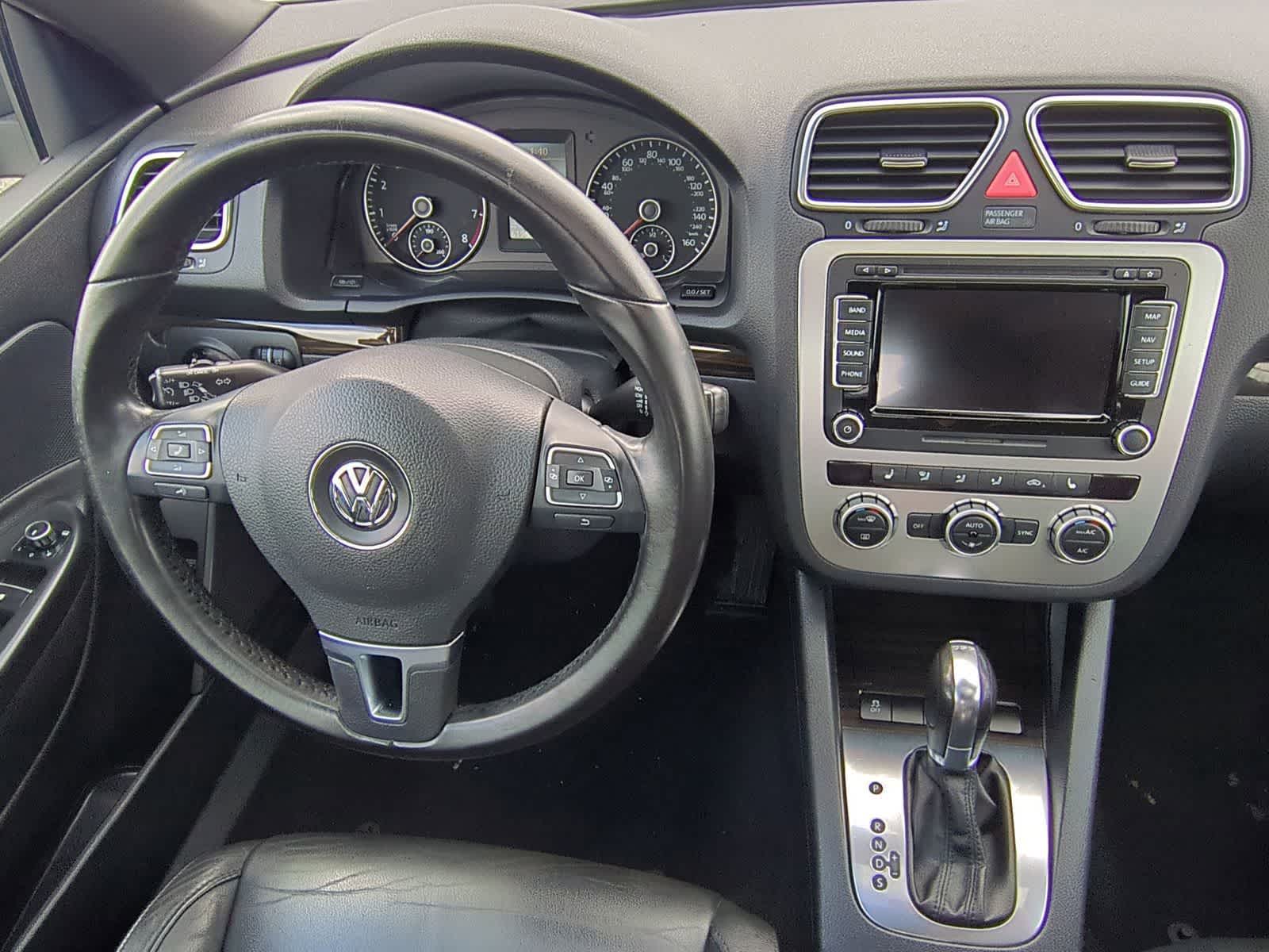 Thumbnail: 2013 Volkswagen Eos - 15