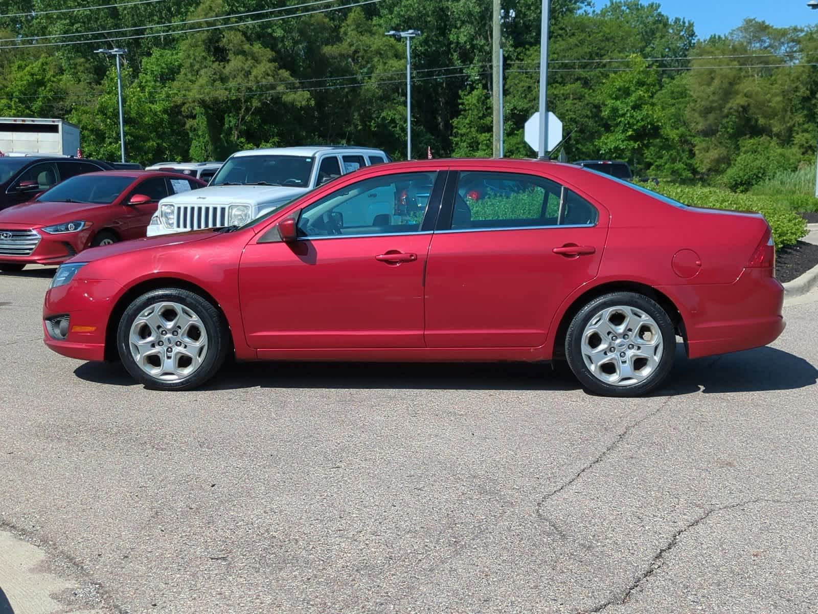 Thumbnail: 2010 Ford Fusion - 5