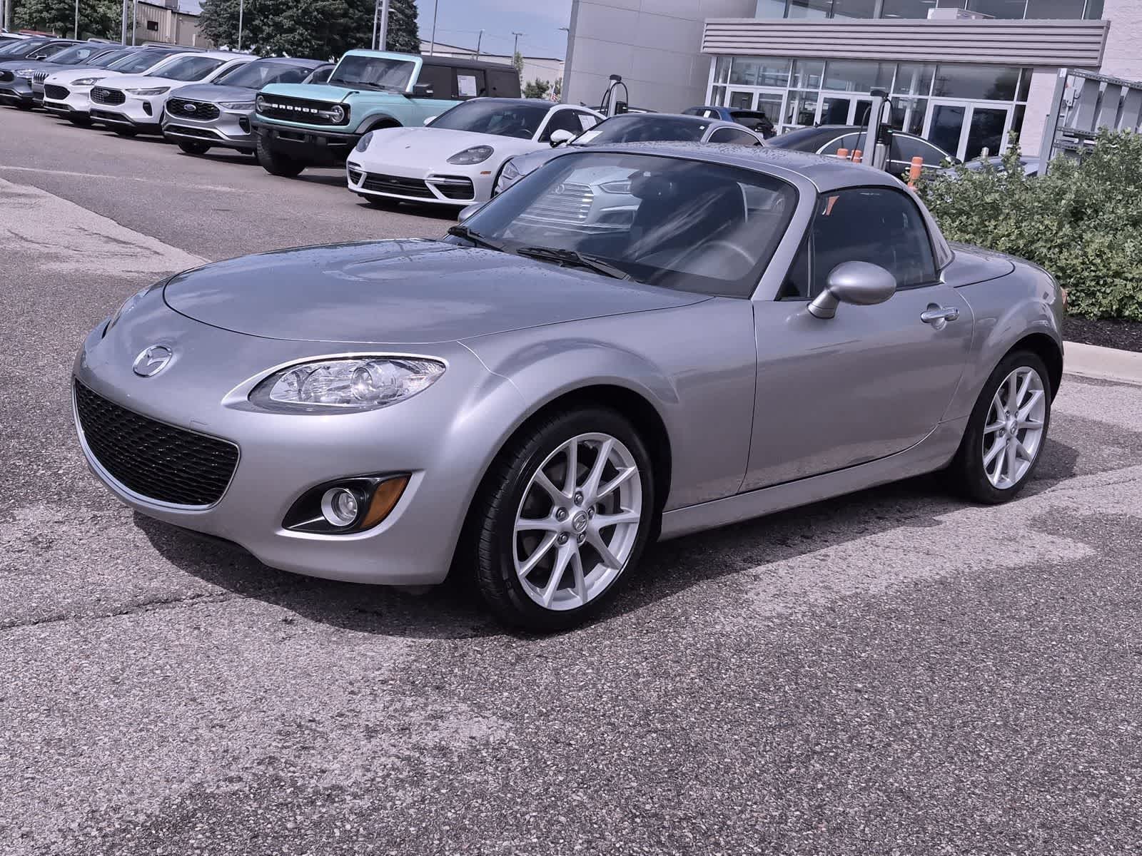 Thumbnail: 2010 Mazda MX-5 Miata - 4