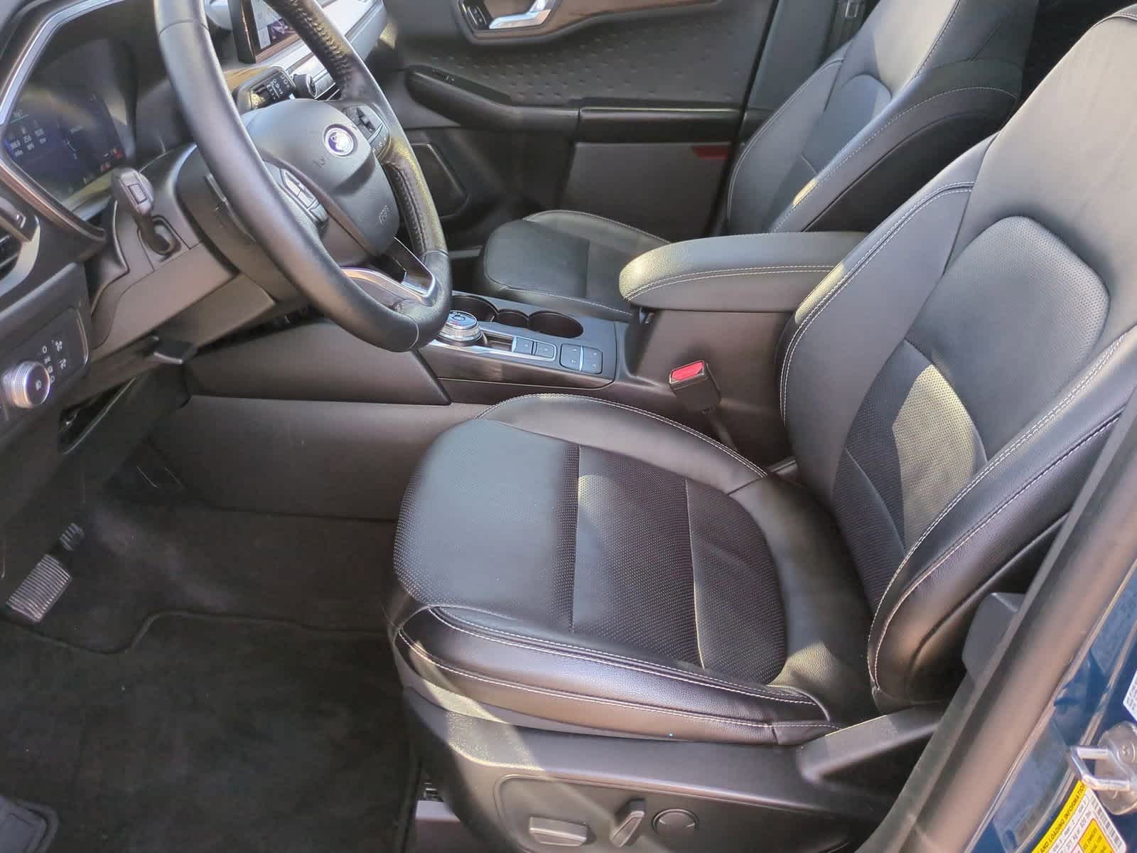 Thumbnail: 2020 Ford Escape - 16