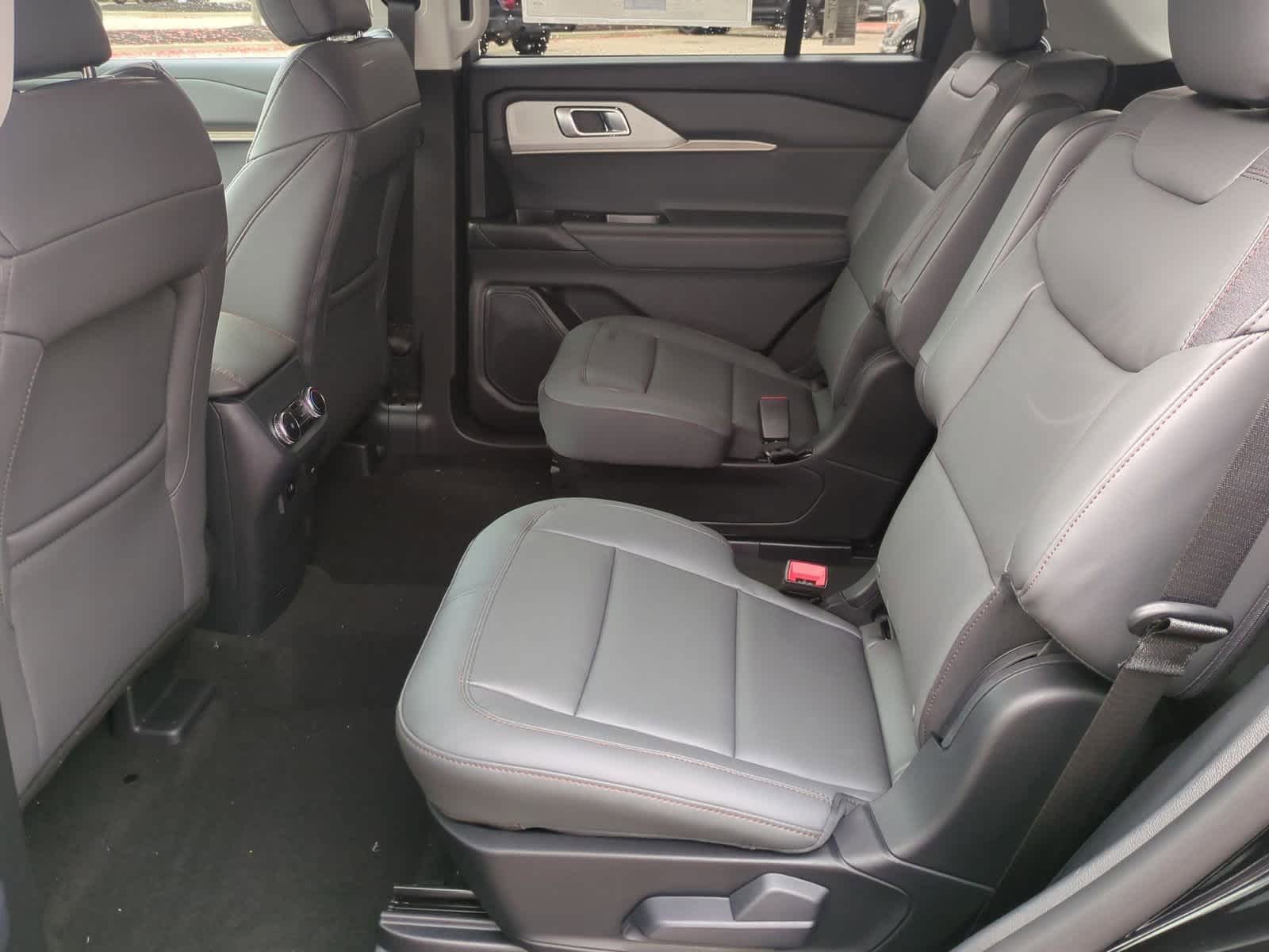 Thumbnail: 2026 Ford Explorer - 19